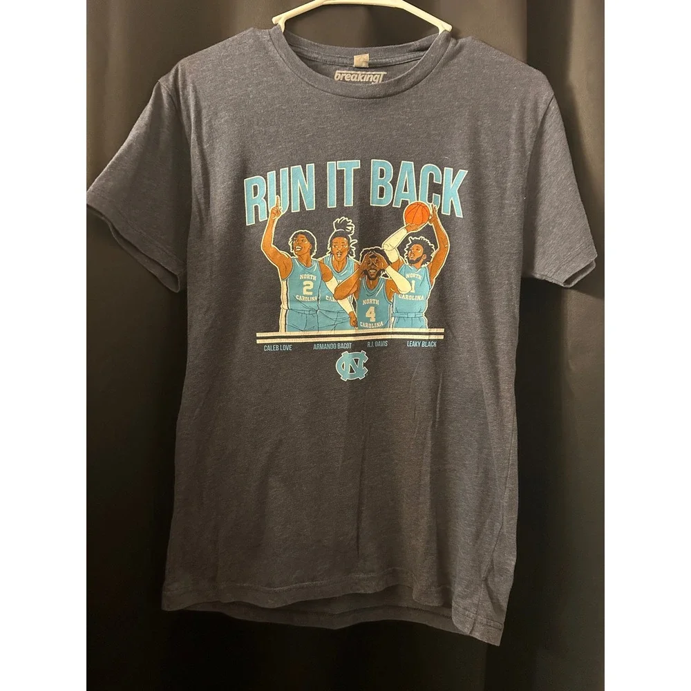 BreakingT‎ UNC North Carolina Run It Back Basketball T-Shirt Navy Blue Small